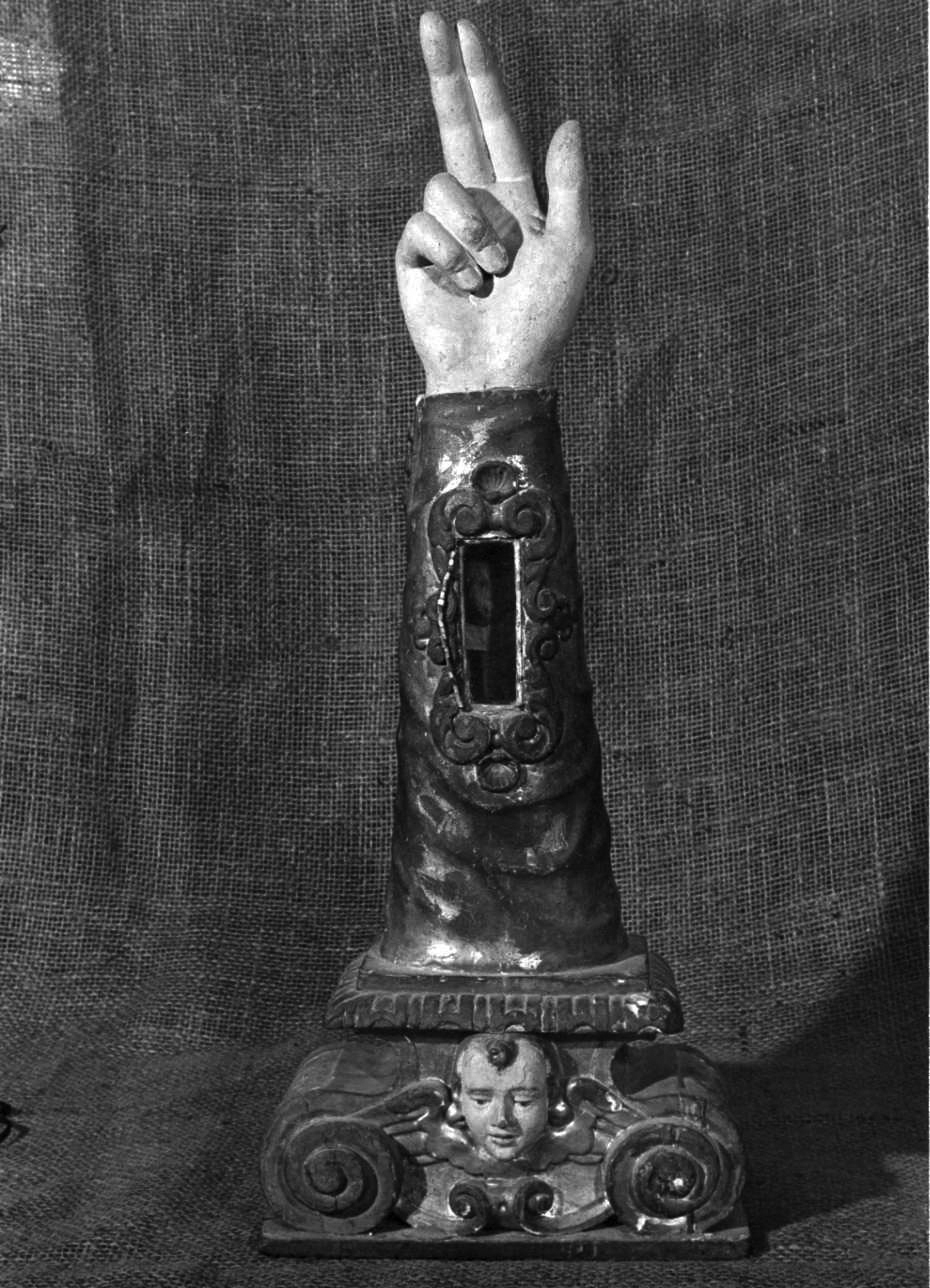 reliquiario antropomorfo - a braccio, opera isolata - bottega piemontese (prima metà sec. XVII)