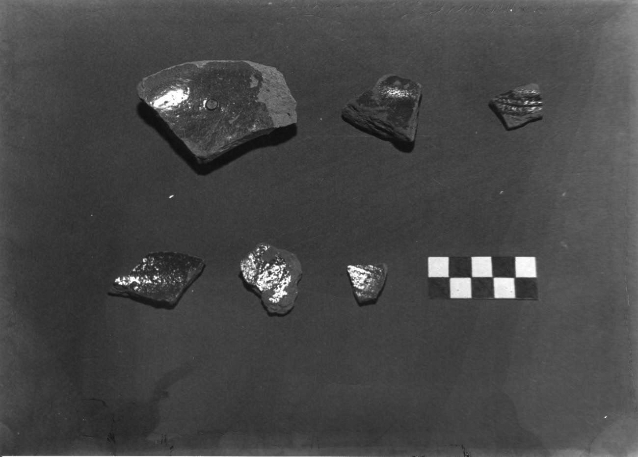 pentola, frammento - bottega piemontese (secc. XIV/ XV)