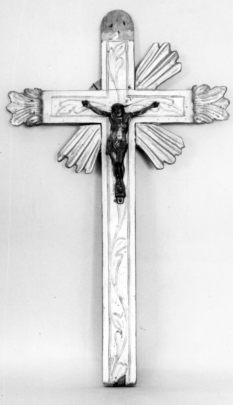 Cristo crocifisso (croce d'altare, opera isolata) - bottega piemontese (metà sec. XVIII)