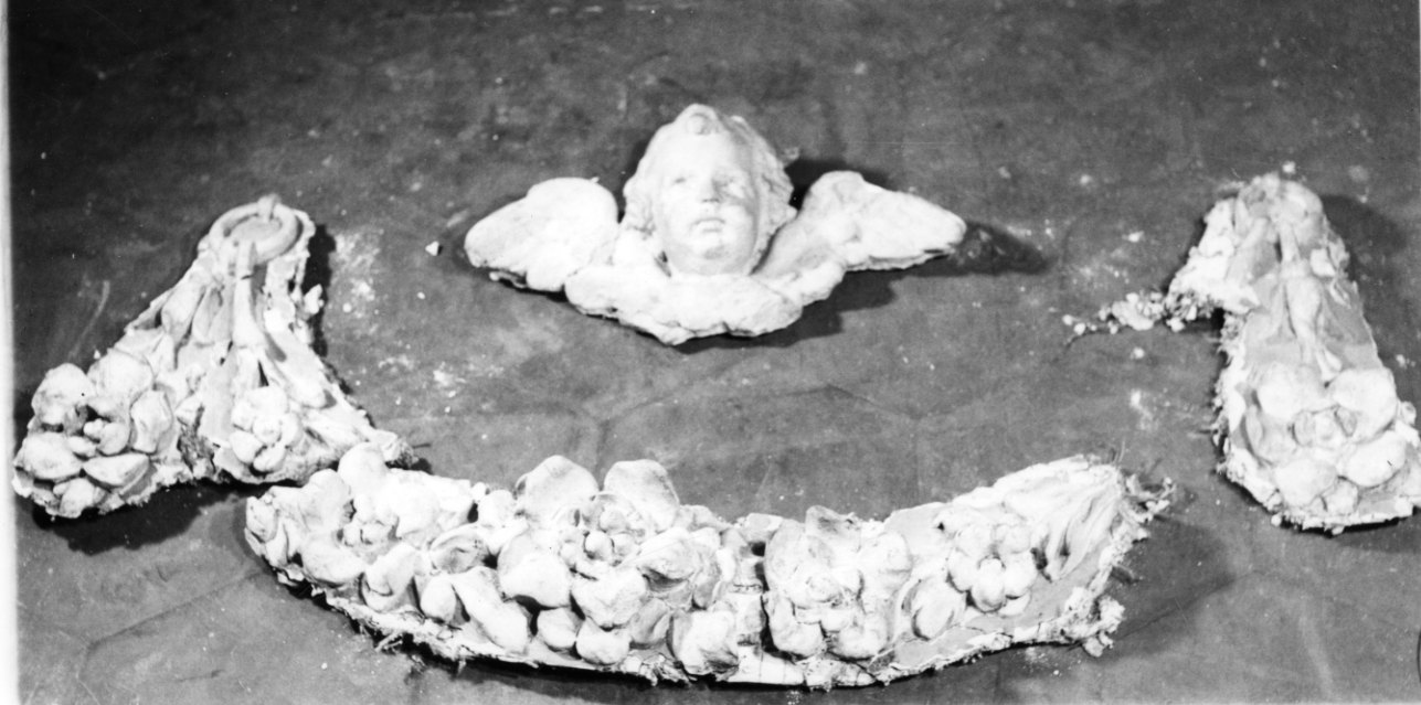 decorazione plastica, frammento di Borgogno, Torello (secondo quarto sec. XX)