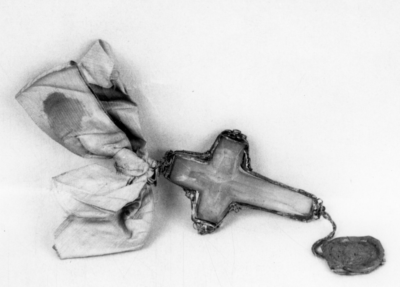 stauroteca, opera isolata - bottega piemontese (metà sec. XVIII)