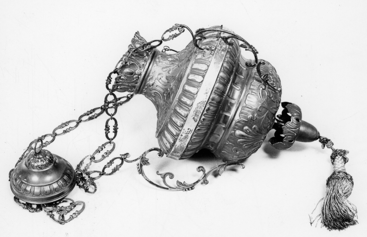 lampada pensile a vaso, coppia di Diena Samuel Jacob (seconda metà sec. XIX)