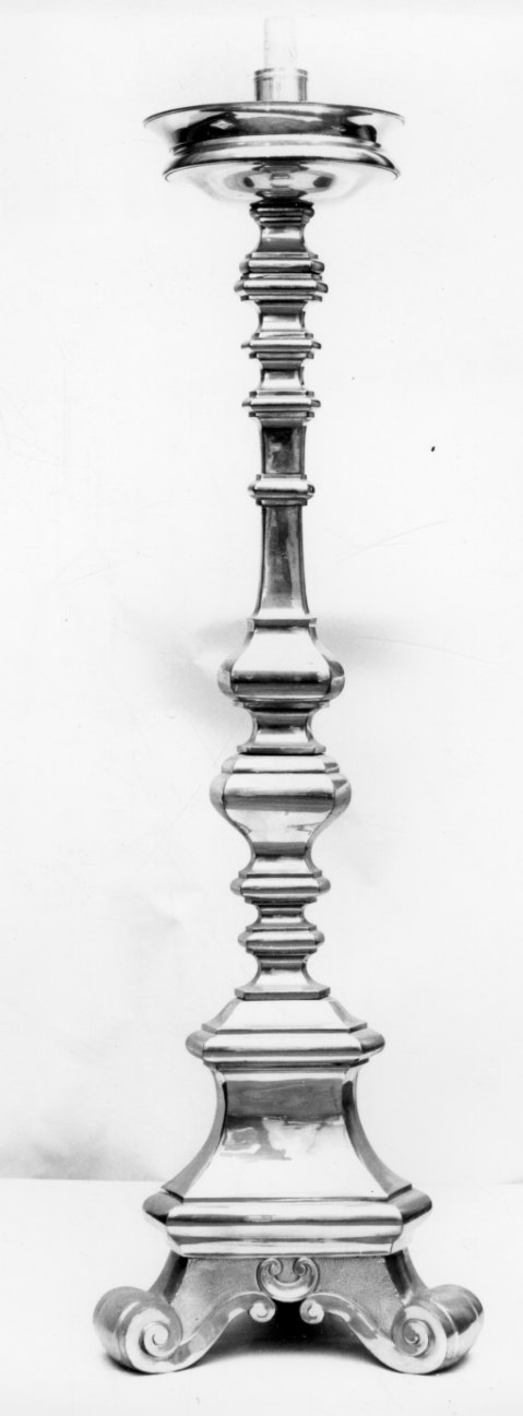 candeliere, serie - bottega italiana (primo quarto sec. XX)