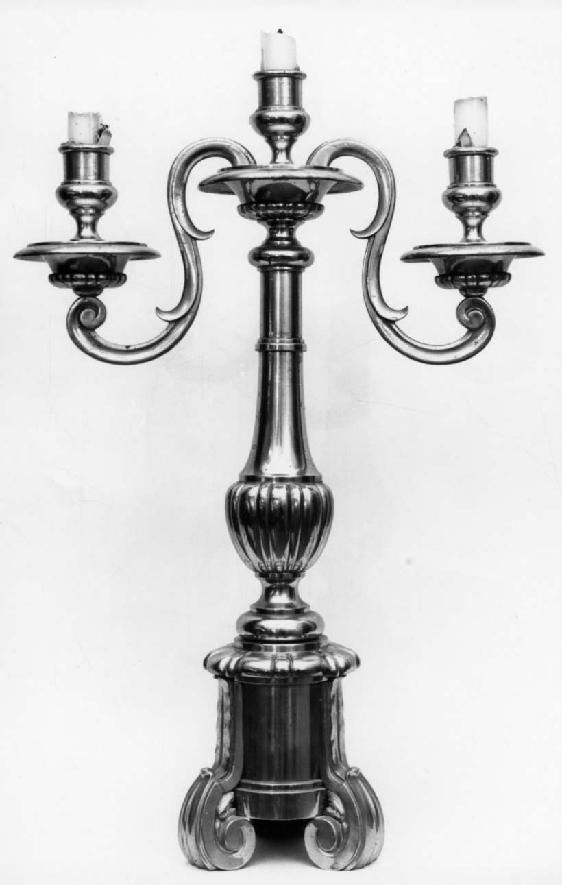 candeliere, serie - bottega italiana (primo quarto sec. XX)