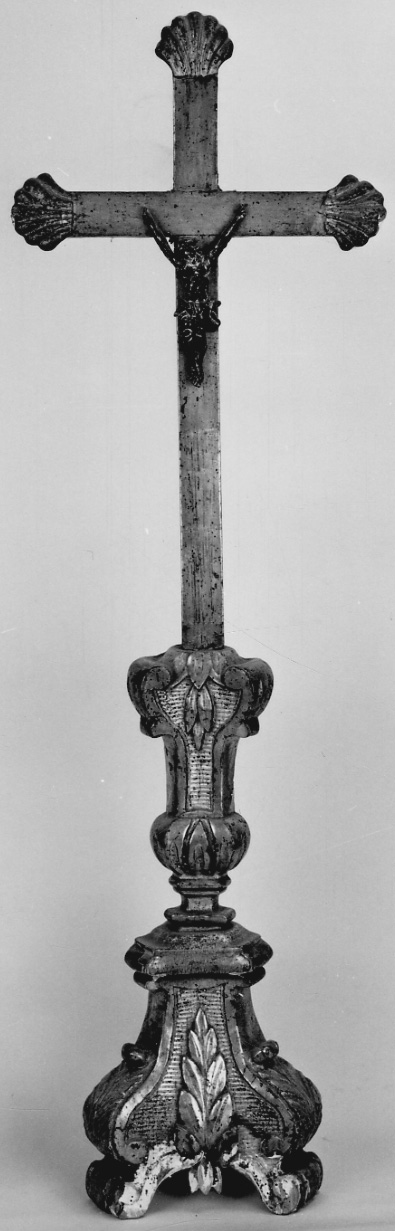 Cristo crocifisso (croce d'altare, opera isolata) - bottega piemontese (ultimo quarto, secondo quarto sec. XVIII, sec. XIX)