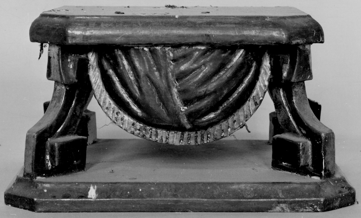 base, opera isolata - bottega piemontese (secondo quarto sec. XIX)