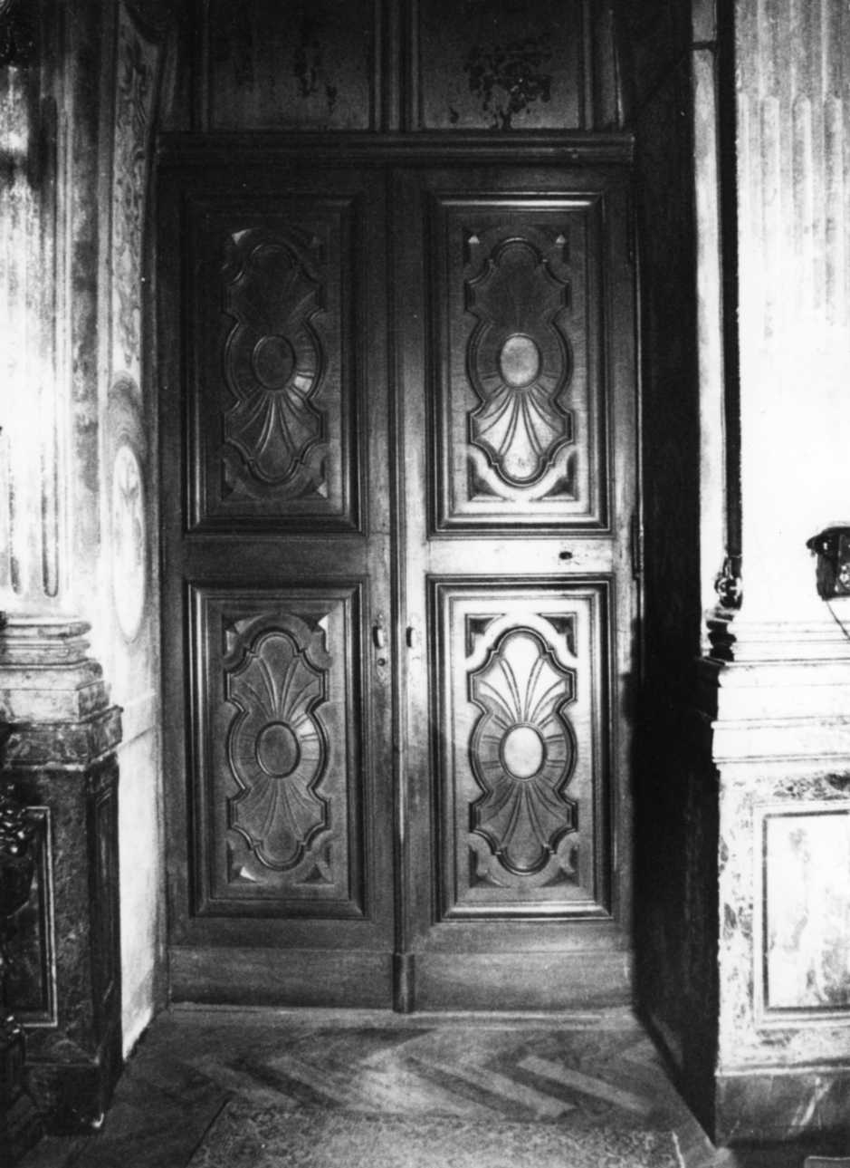 porta - a due battenti, opera isolata - bottega piemontese (sec. XVIII)