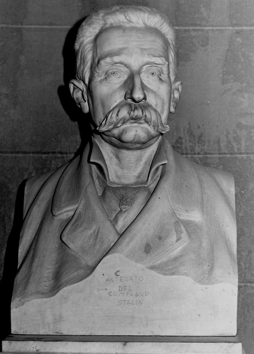busto ritratto di Lazzaro Sacerdote (busto, opera isolata) di Guidetti D (primo quarto sec. XX)