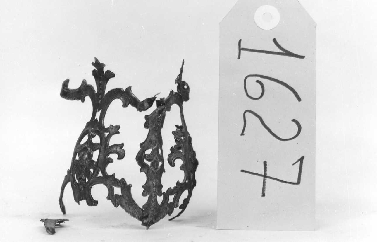 decorazione plastica, frammento - bottega piemontese (prima metà sec. XIX)