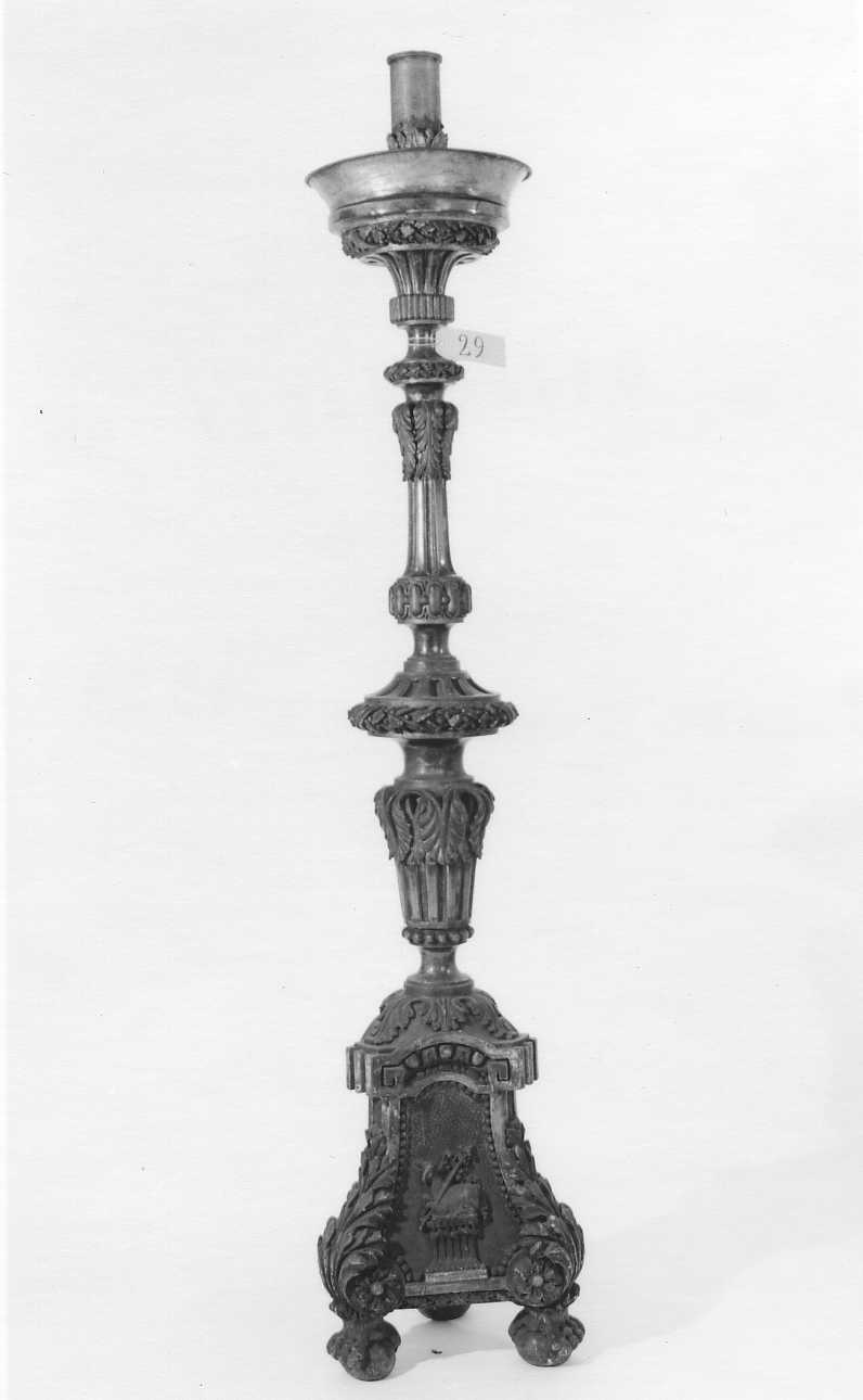 Agnus Dei (candeliere, serie) - bottega piemontese (fine, inizio sec. XVIII, sec. XIX)