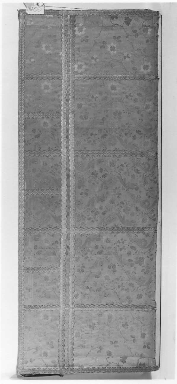 paliotto, opera isolata - manifattura italiana, manifattura francese (terzo quarto sec. XVIII)