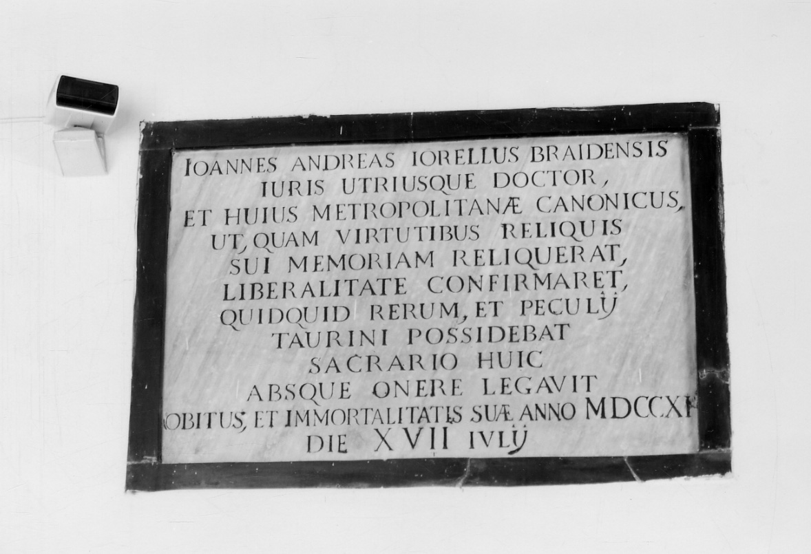 lapide tombale, opera isolata - bottega piemontese (sec. XVIII)