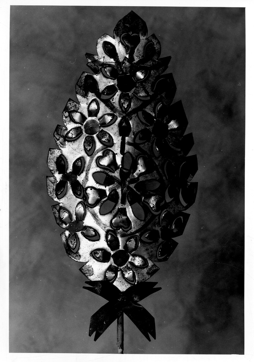 fiori (decorazione plastica, serie) - ambito piemontese (seconda metà sec. XIX)