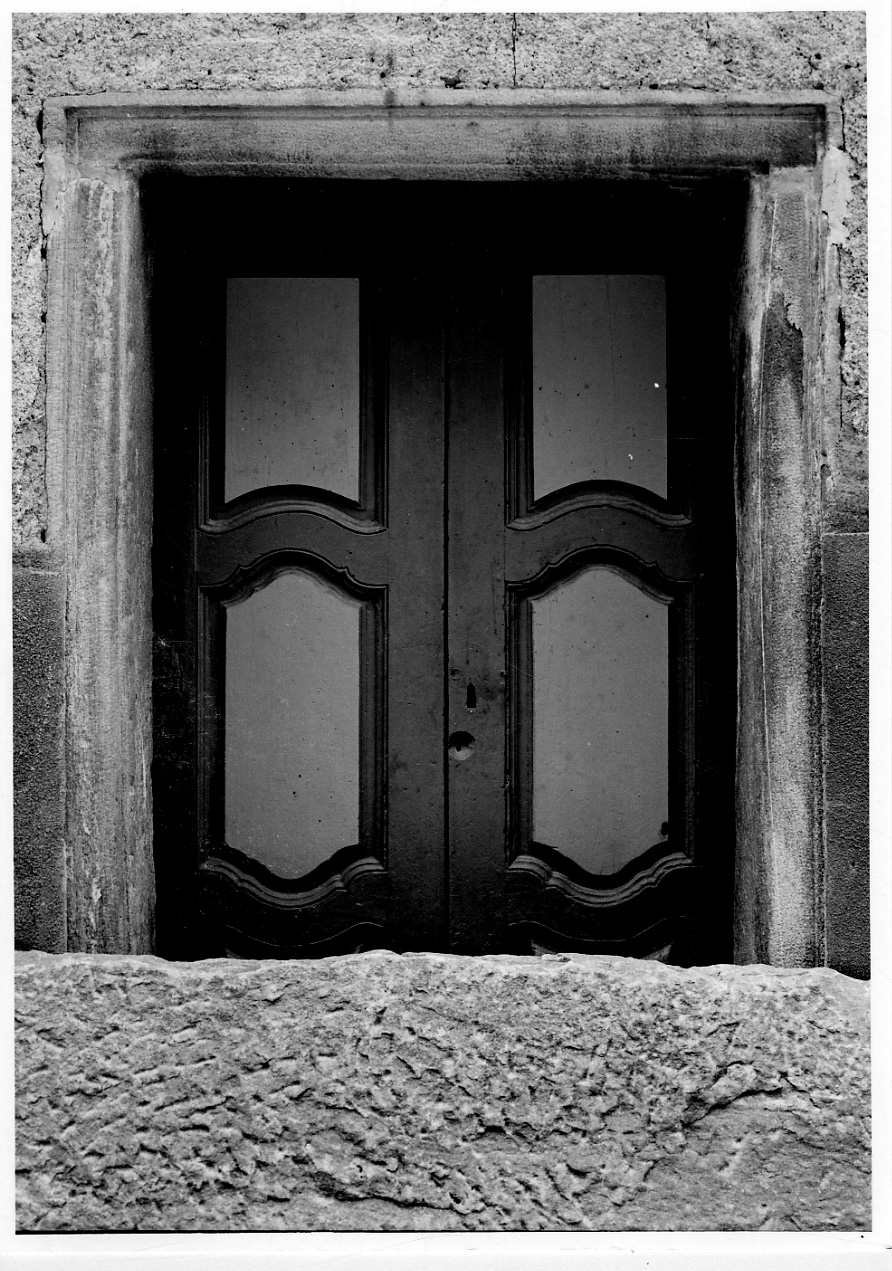 porta - a due battenti, opera isolata - ambito piemontese (primo quarto sec. XIX)