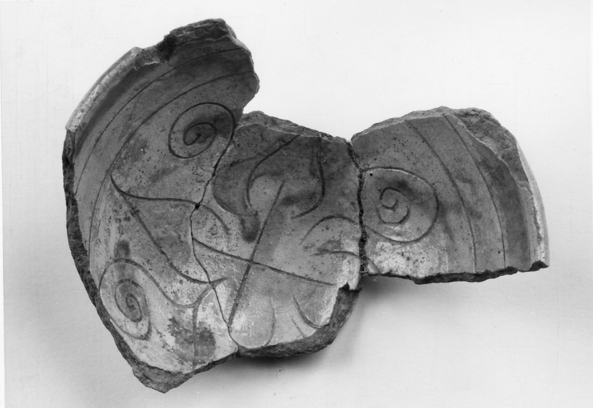 ciotola, frammento - bottega piemontese (secc. XV/ XVI)