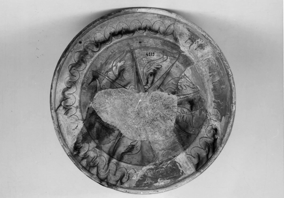 piatto, opera isolata - bottega piemontese (secc. XV/ XVI)