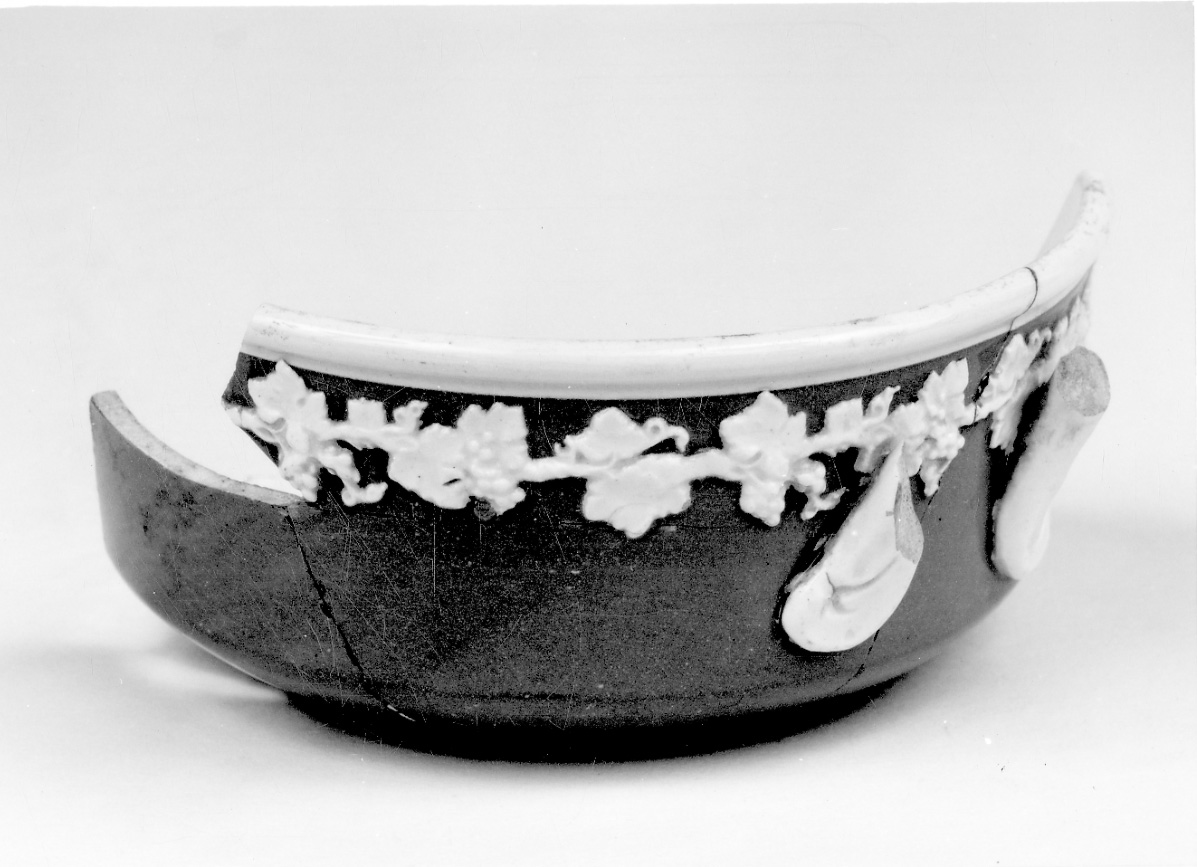 tazza, frammento - manifattura francese/ Sarreguemines (inizio sec. XIX)