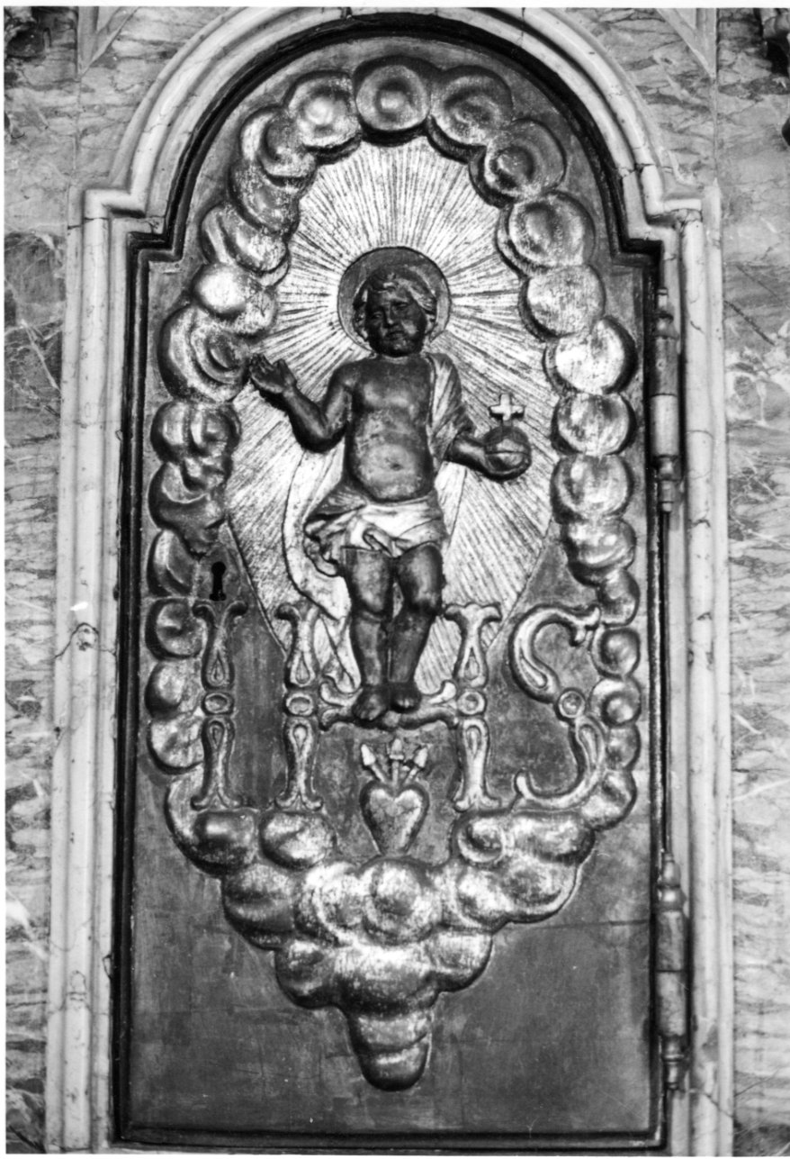 Gesù Bambino come Cristo Salvatore (sportello di tabernacolo, opera isolata) di Sezzano Pietro (fine sec. XVIII)