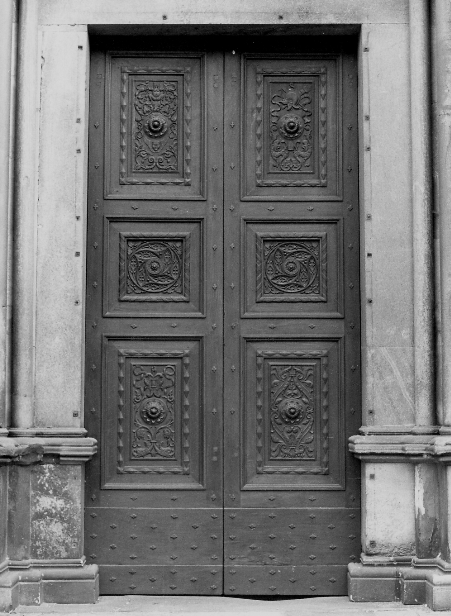 portone, opera isolata di Facelli Eusebio - bottega lombardo-piemontese (metà, metà sec. XVI, sec. XIX)