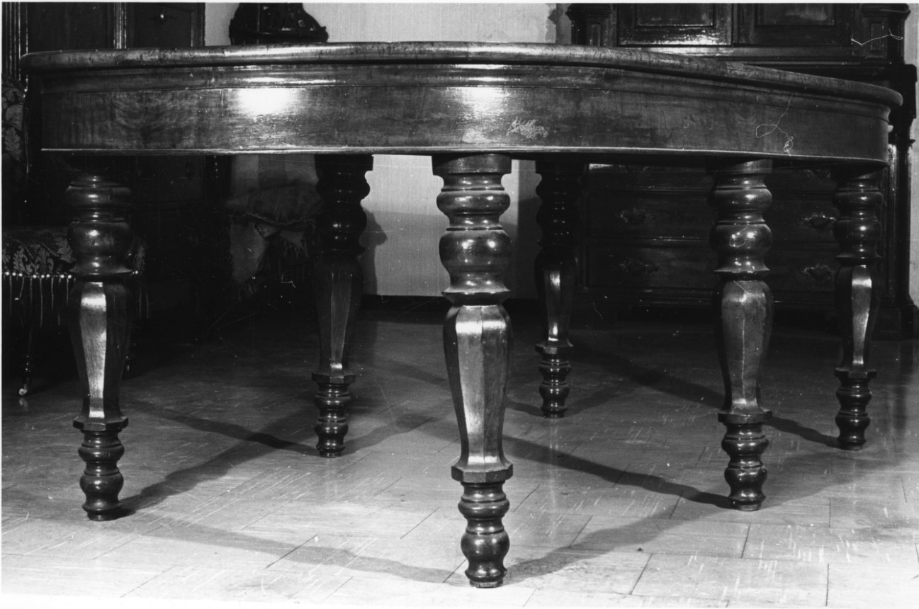 tavolo, opera isolata - bottega piemontese (seconda metà sec. XIX)