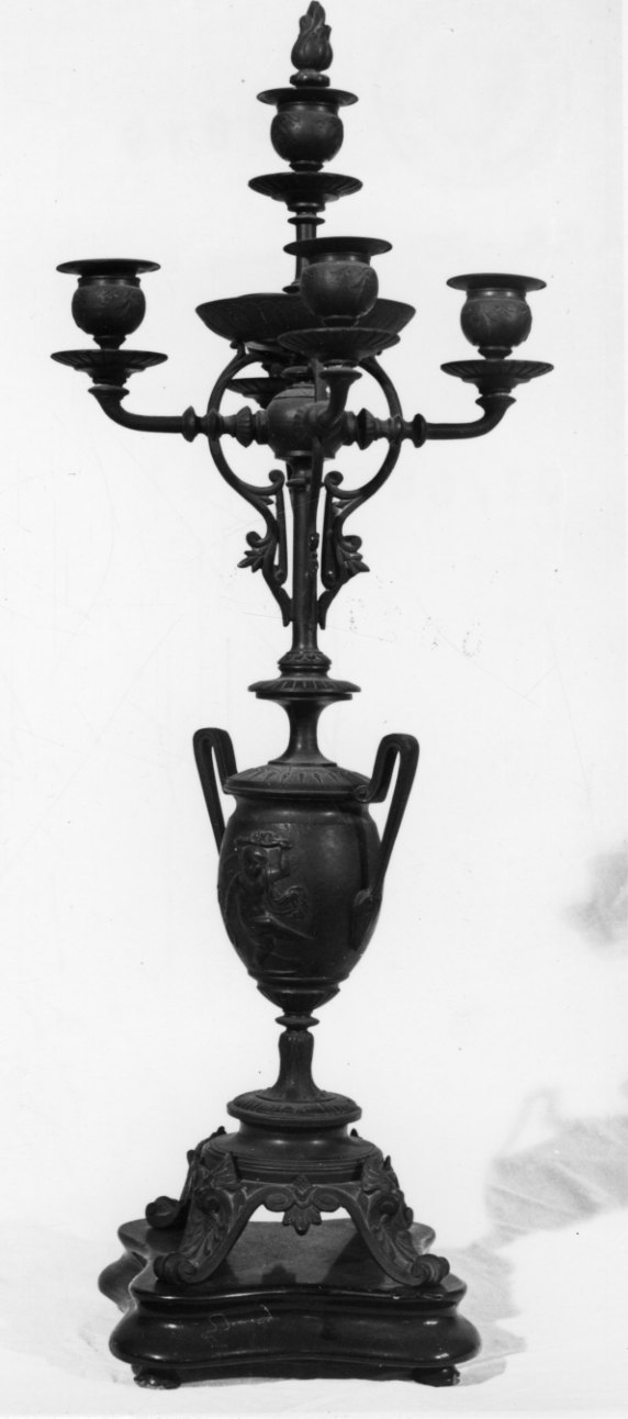 candeliere, coppia - bottega Europa settentrionale (seconda metà sec. XIX)