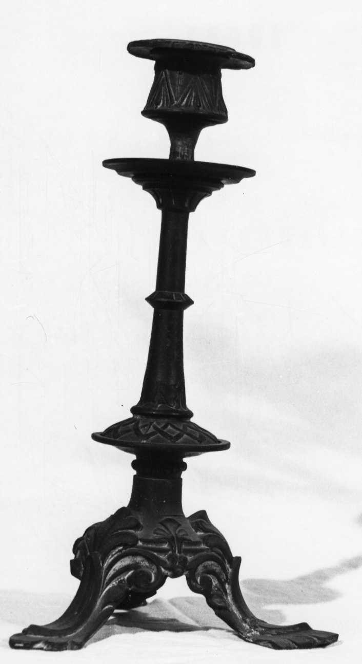 candeliere, coppia - bottega Europa settentrionale (seconda metà sec. XIX)