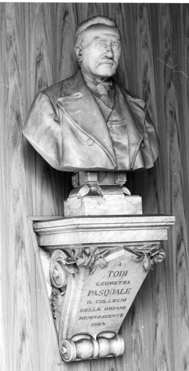 busto ritratto di Pasquale Todi (busto, opera isolata) di Porzio Francesco (inizio sec. XX)