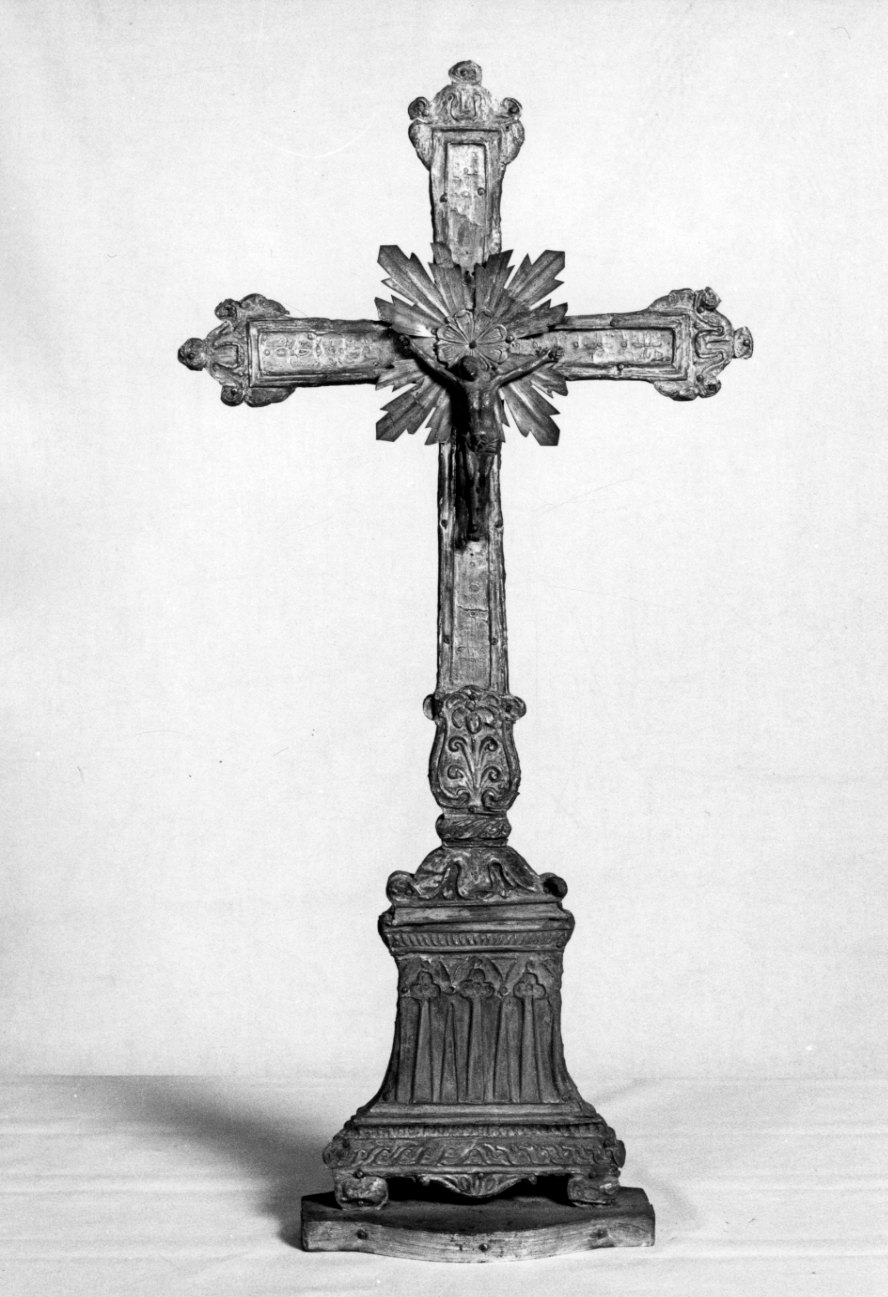 Cristo crocifisso (croce d'altare, opera isolata) - bottega vercellese (fine/inizio secc. XVIII/ XIX)