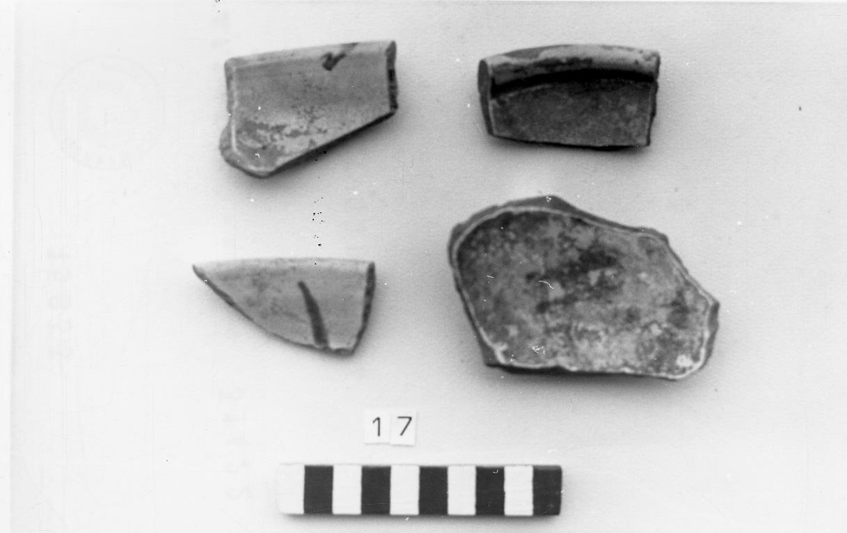 tazza, frammento - bottega padana (sec. XVI)