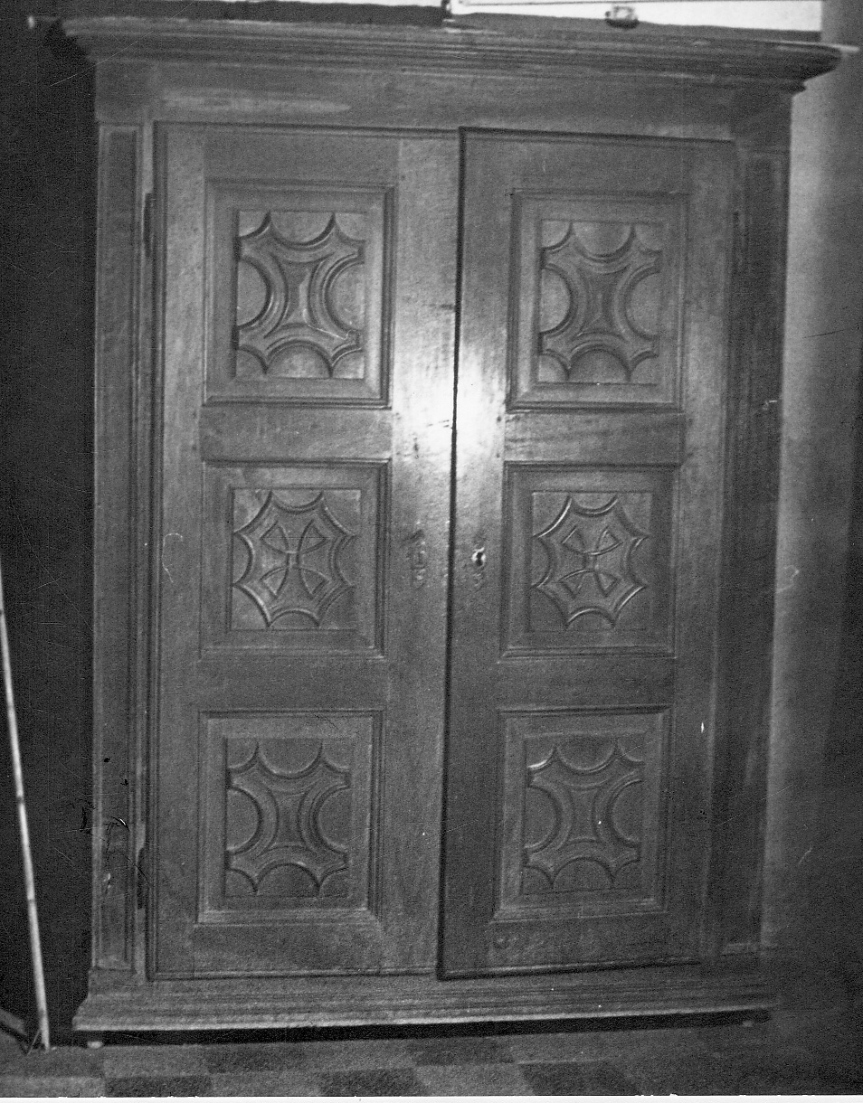 armadio, opera isolata - bottega piemontese (ultimo quarto sec. XVII)