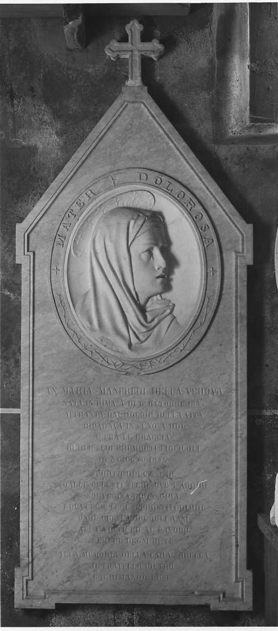 Madonna Addolorata (lapide tombale, opera isolata) di Della Vedova Pietro (terzo quarto sec. XIX)