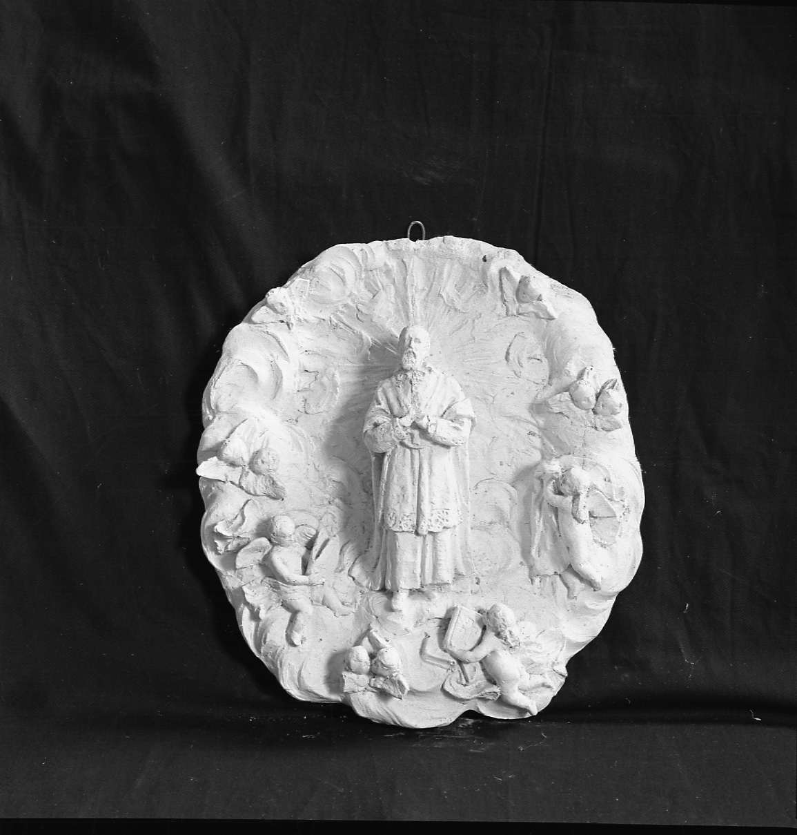 assunzione di S. Francesco di Sales (rilievo, elemento d'insieme) di Della Vedova Pietro (seconda metà sec. XIX)