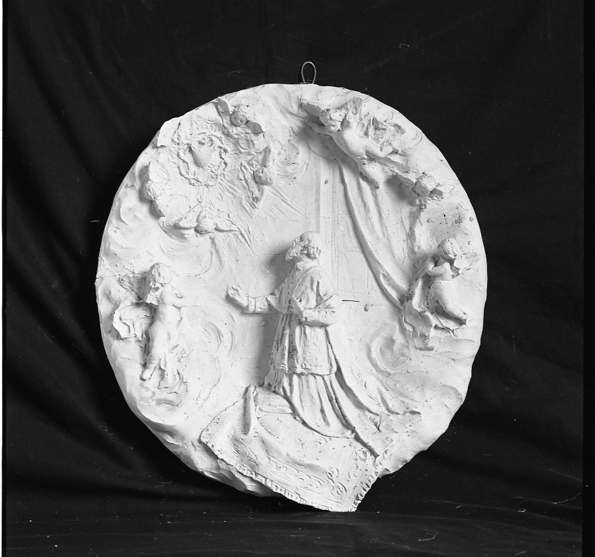 Apparizione del Sacro Cuore di Gesù a San Francesco di Sales (rilievo, elemento d'insieme) di Della Vedova Pietro (seconda metà sec. XIX)