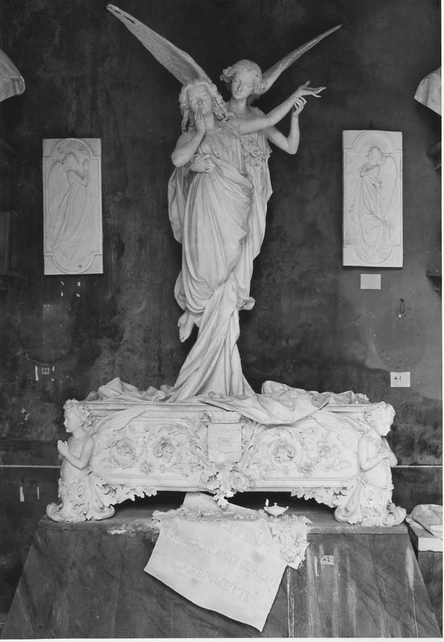 Ritratto di Giuseppina Toesca di Castellazzo Garbiglietti portata in cielo da un angelo (gruppo scultoreo, opera isolata) di Della Vedova Pietro (terzo quarto sec. XIX)