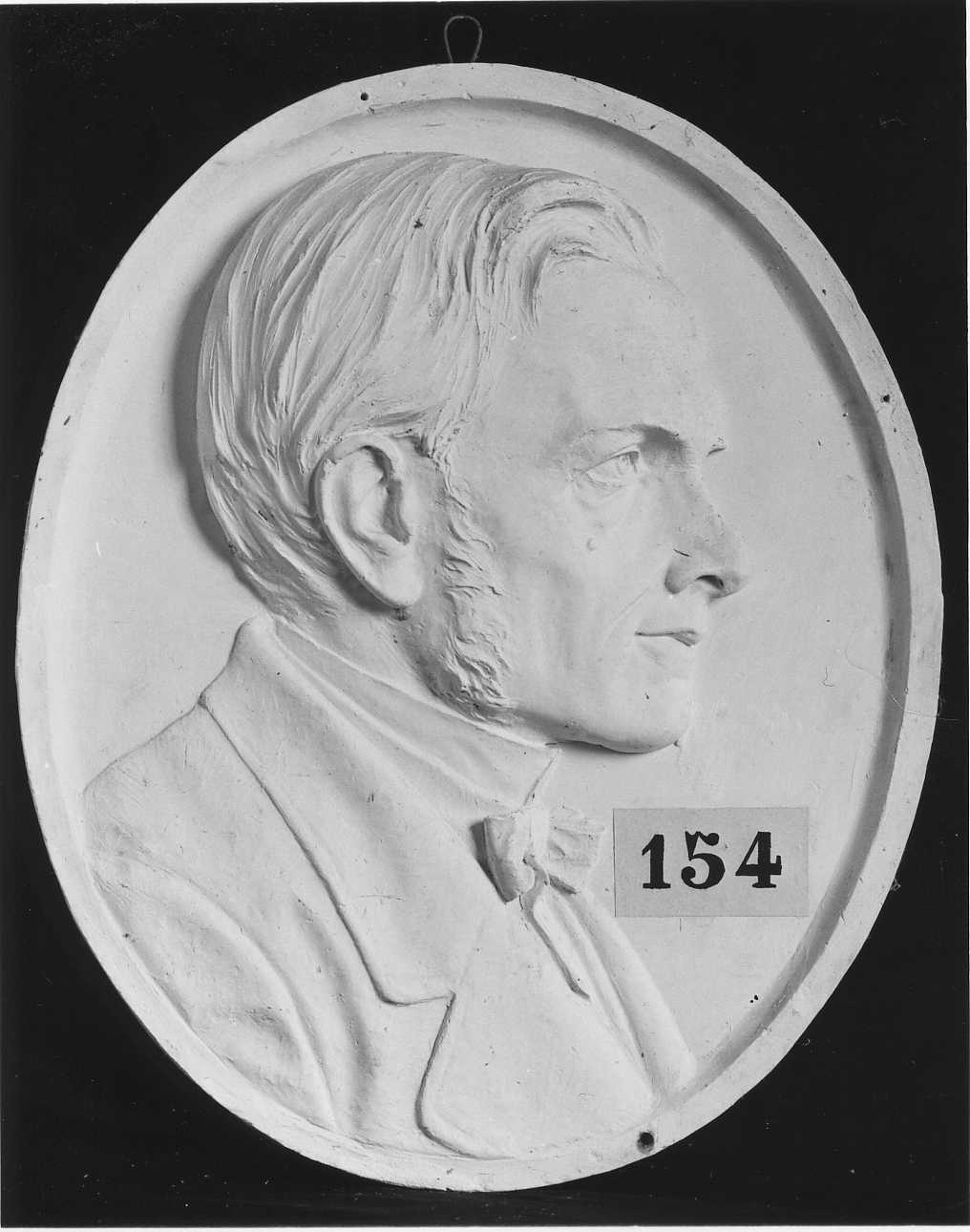 ritratto d'uomo di profilo (rilievo, opera isolata) di Della Vedova Pietro (seconda metà sec. XIX)