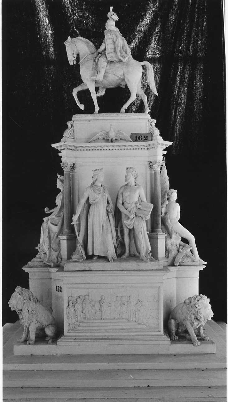Vittorio Emanuele II in Parlamento (rilievo, opera isolata) di Della Vedova Pietro (ultimo quarto sec. XIX)