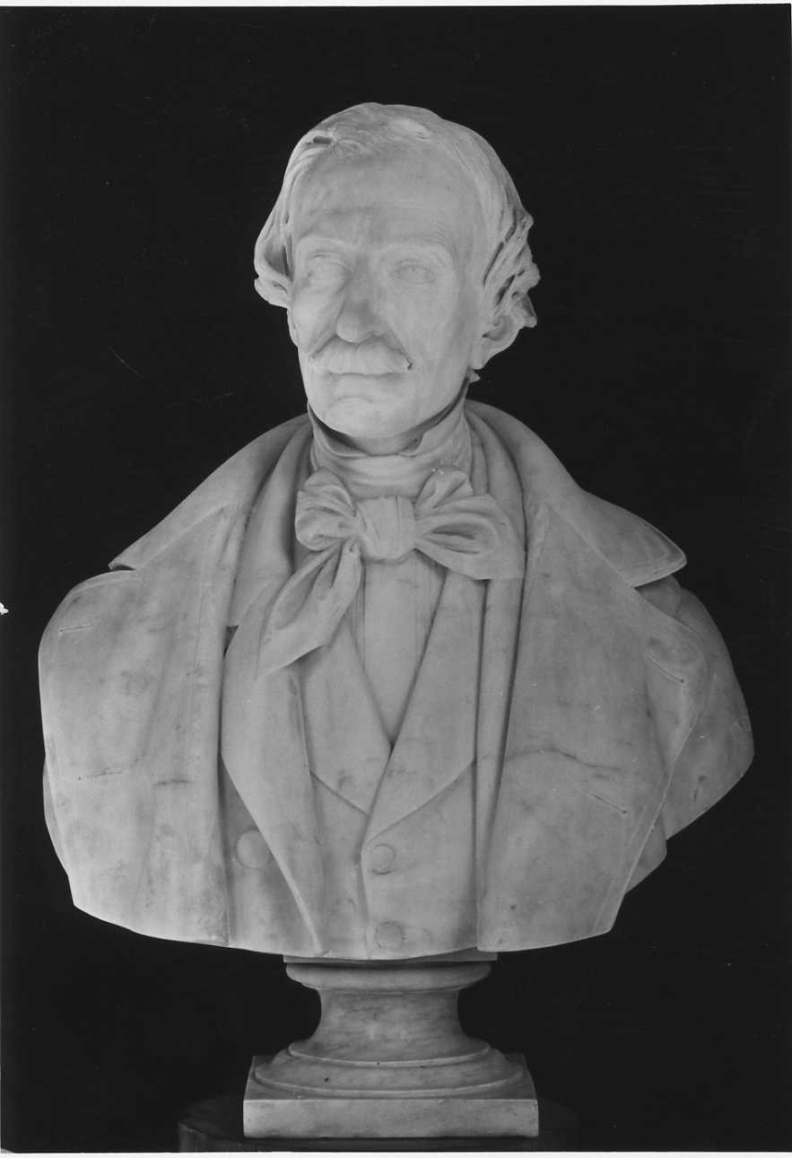ritratto a mezzo busto di Massimo d'Azeglio (busto, opera isolata) di Della Vedova Pietro (terzo quarto sec. XIX)