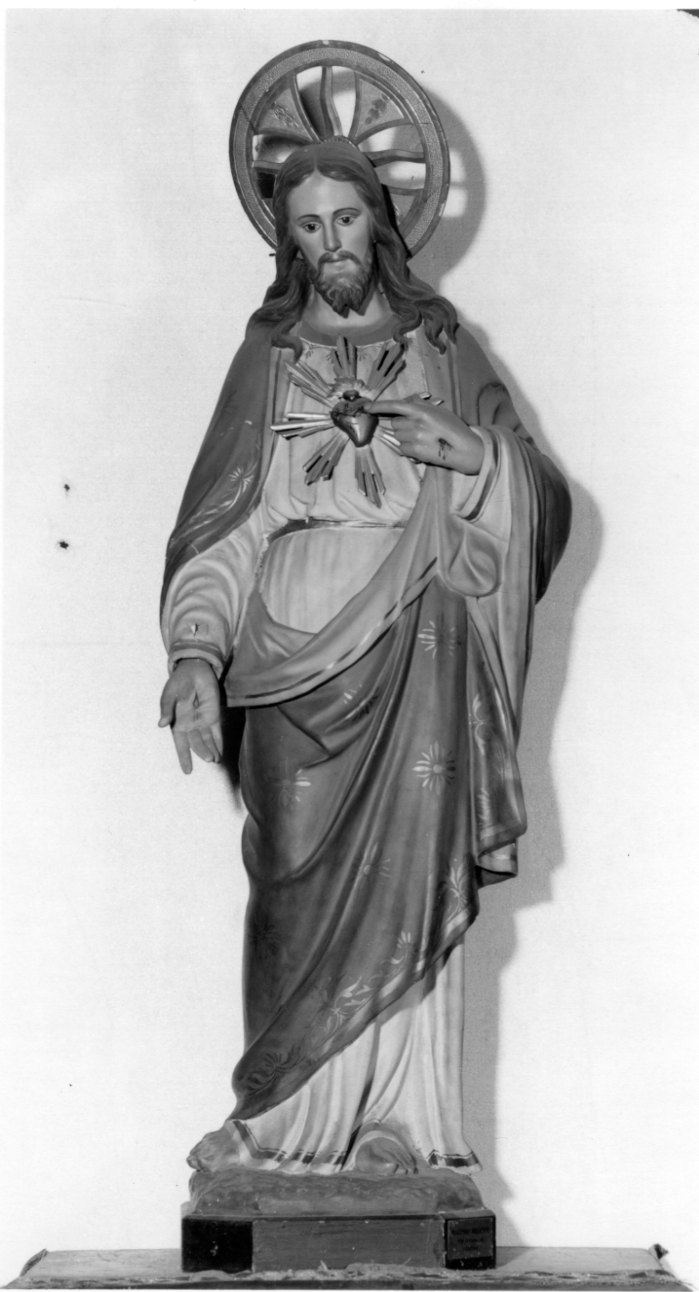 Sacro Cuore di Gesù (statua, opera isolata) - bottega piemontese (prima metà sec. XX)