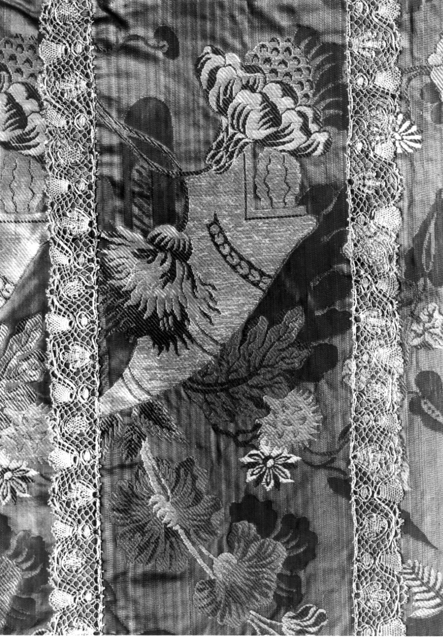 paramento liturgico, insieme - manifattura italiana (sec. XVIII)