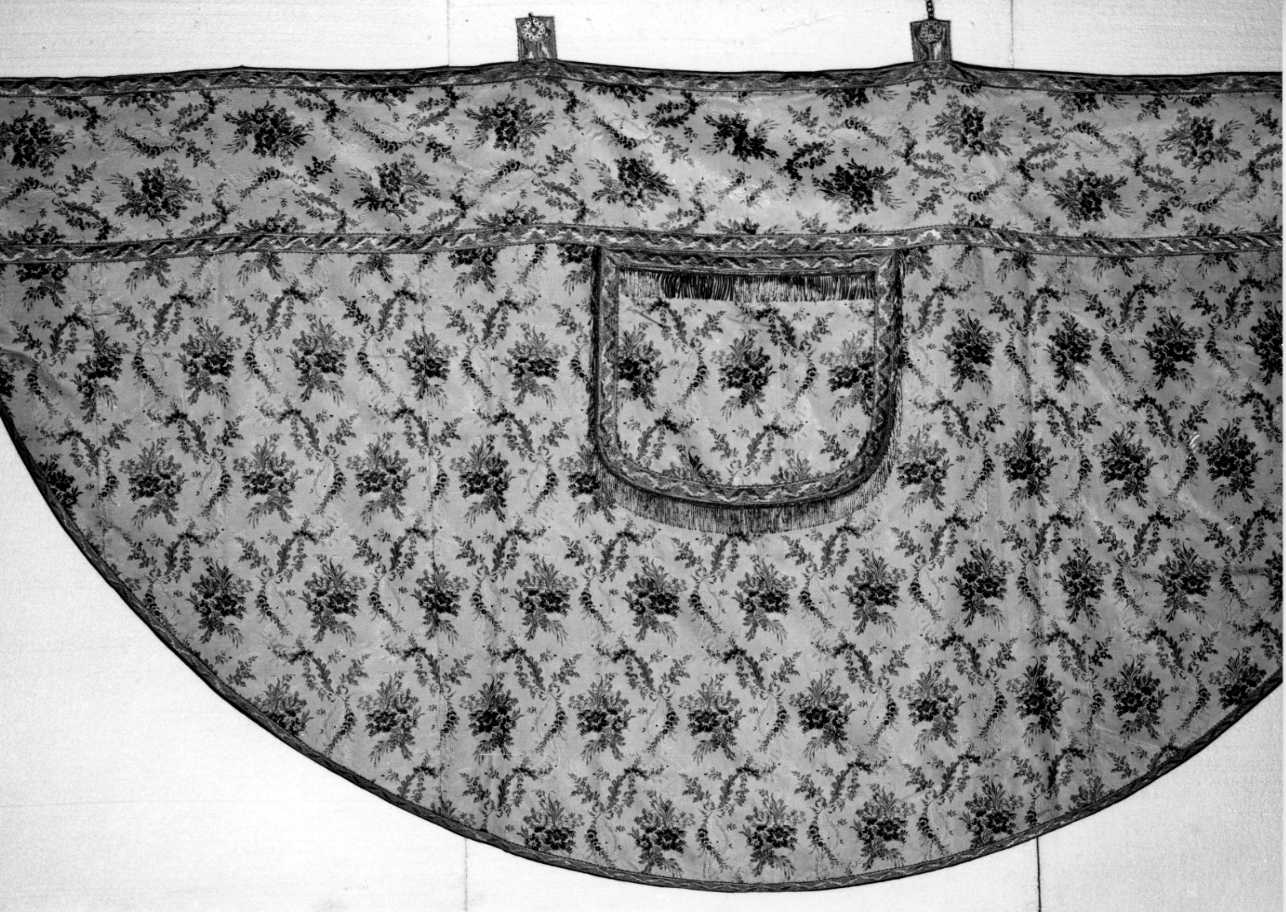 piviale, elemento d'insieme - manifattura italiana (primo quarto sec. XX)