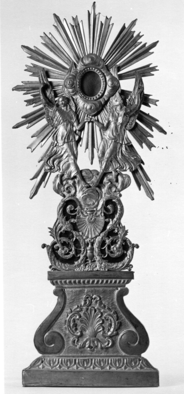 motivi decorativi vegetali (reliquiario - a ostensorio, opera isolata) - ambito piemontese (seconda metà sec. XIX)