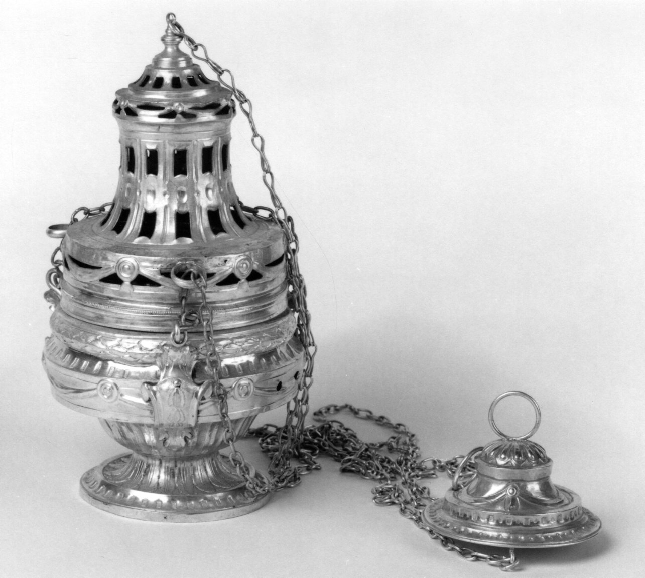 turibolo - a vaso fiammeggiante, opera isolata - bottega piemontese (sec. XVIII)