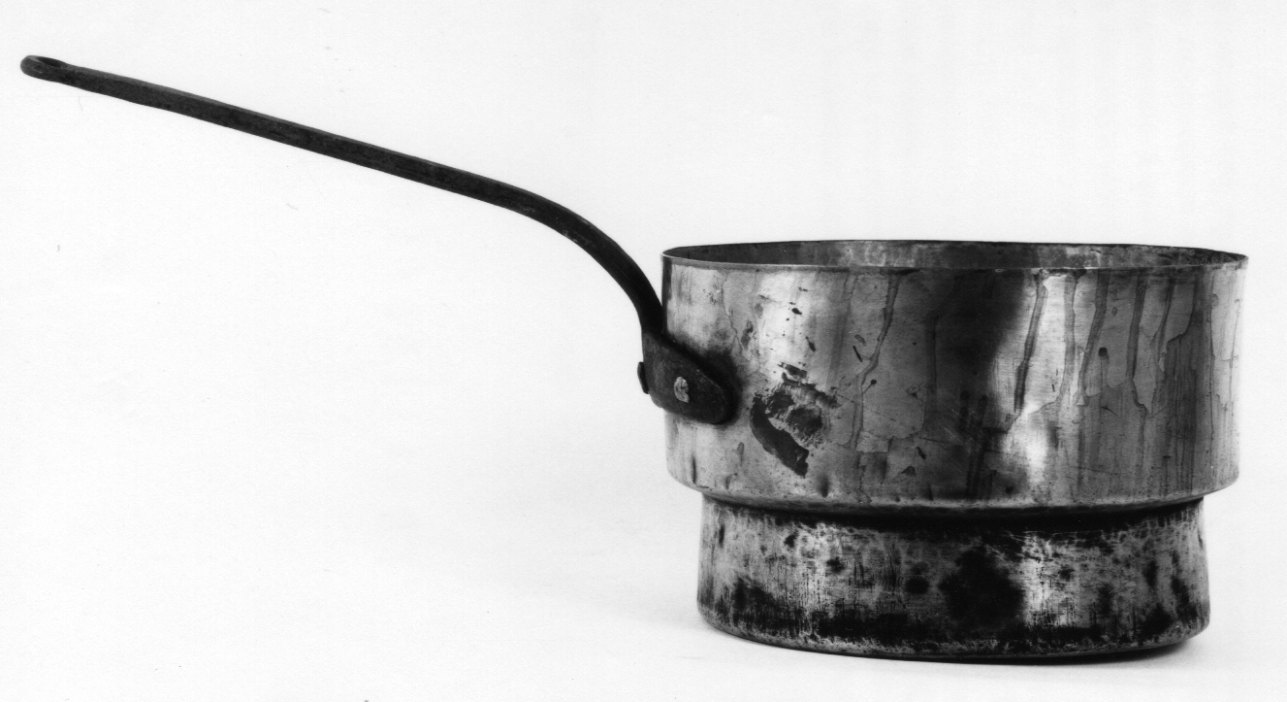 pentola, serie - bottega piemontese (prima metà sec. XIX)