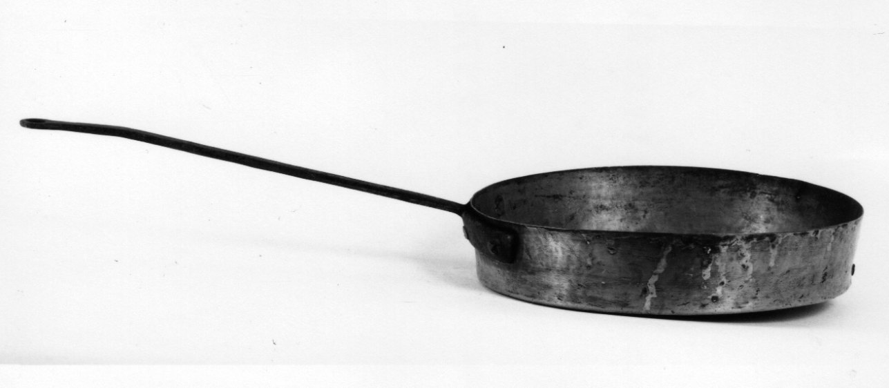 padella, serie - bottega piemontese (primo quarto sec. XIX)