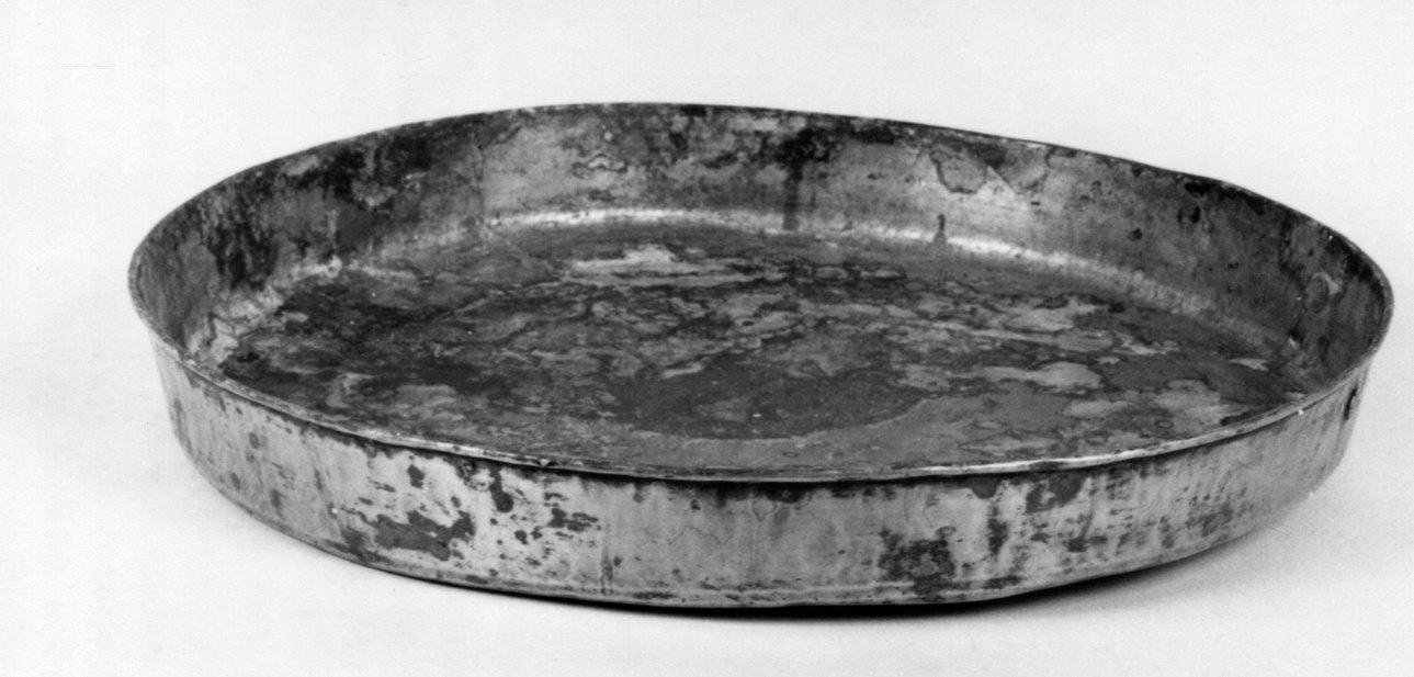 teglia, serie - bottega piemontese (primo quarto sec. XIX)