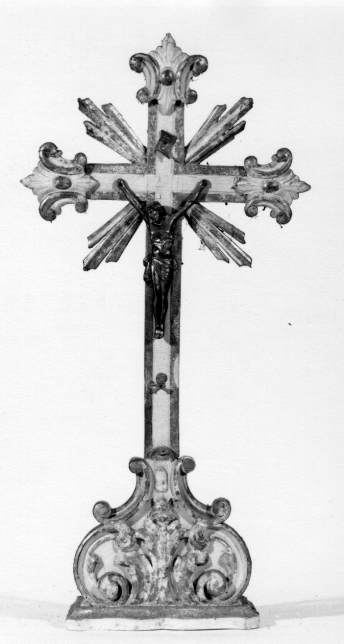 Cristo crocifisso (croce d'altare, opera isolata) di Prinotti Costantino (bottega) (secc. XIX/ XX)