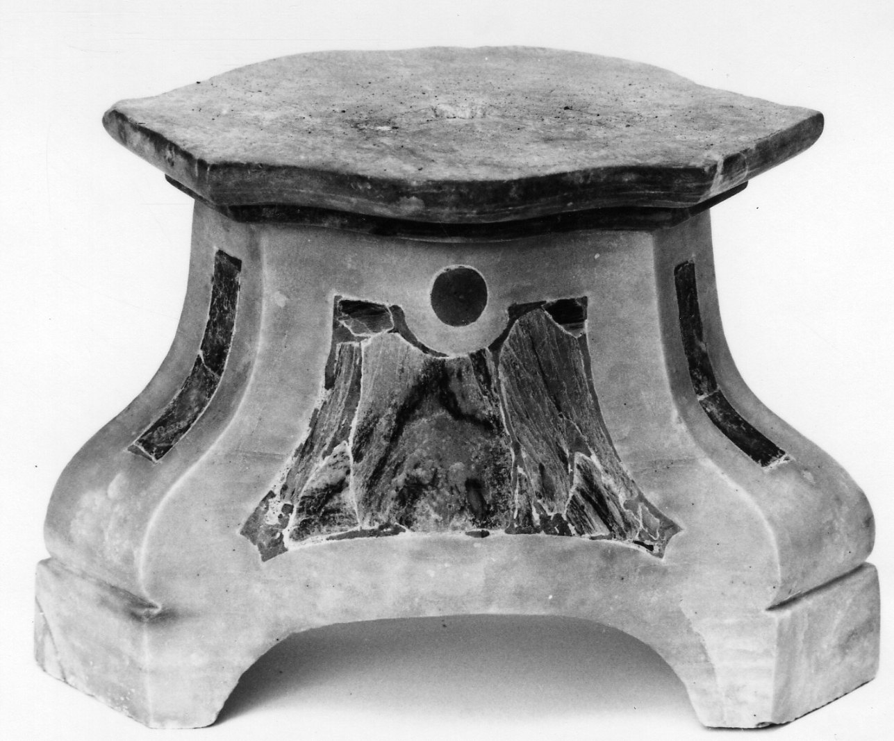 base, frammento - bottega piemontese (sec. XVIII)