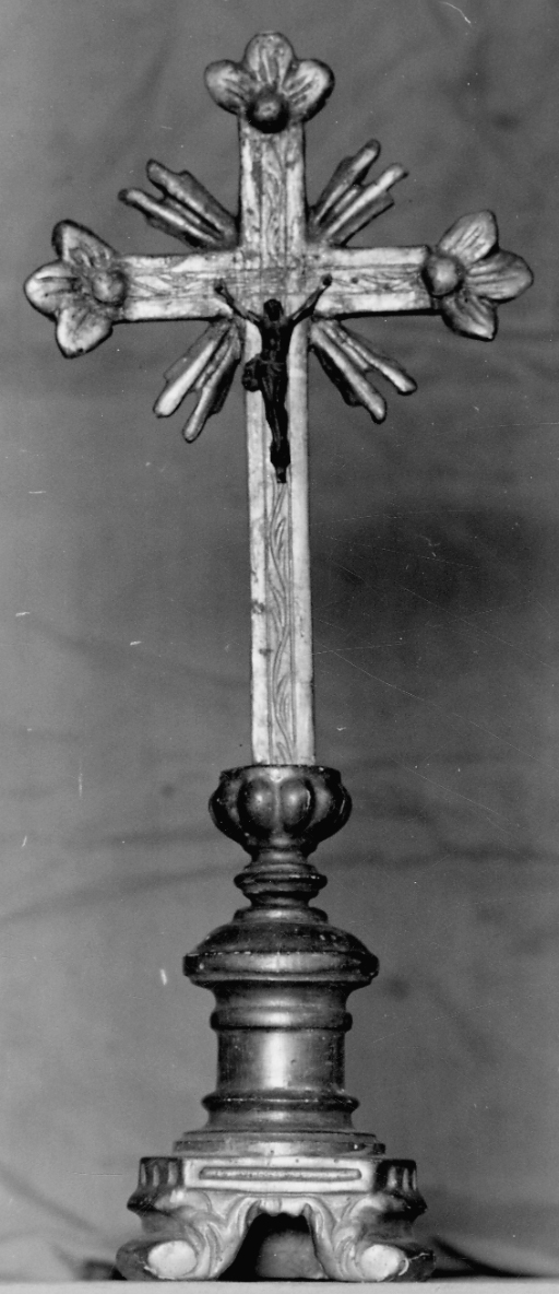 Cristo crocifisso (croce d'altare, opera isolata) - bottega astigiana (sec. XIX)