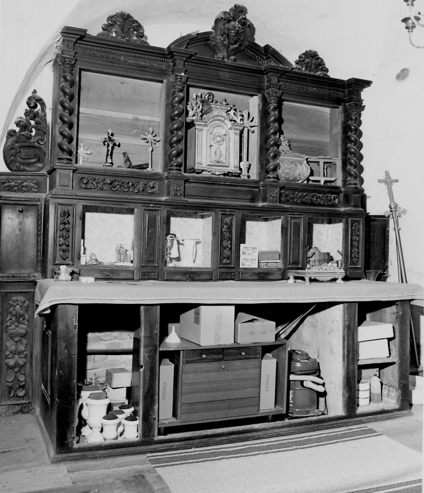 mobile da sacrestia con alzata, opera isolata - bottega piemontese (secondo quarto sec. XVIII)