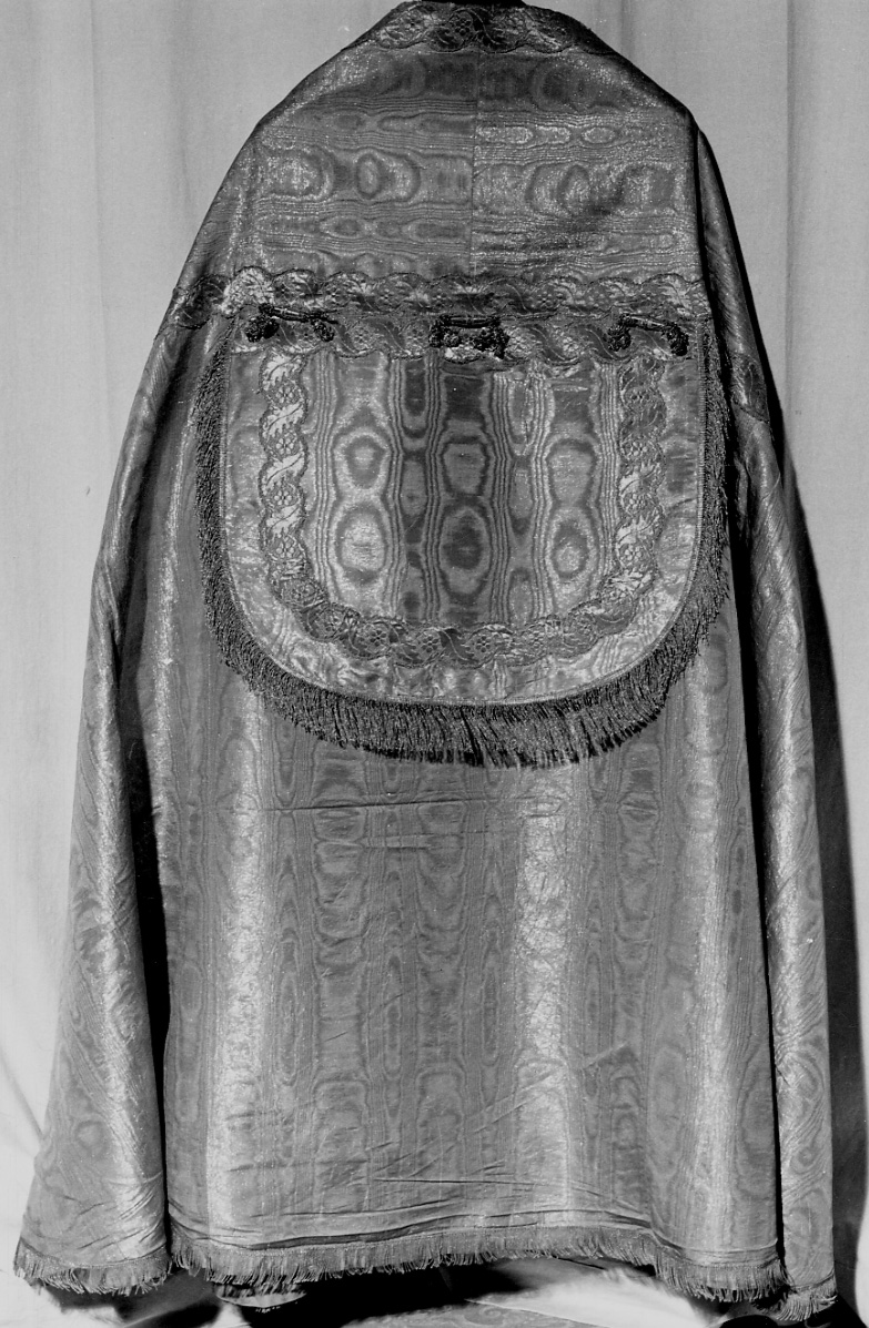 piviale, opera isolata - manifattura piemontese (prima metà sec. XIX)